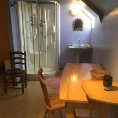 Chambre Chez L'Habitant Rueyres Εξωτερικό φωτογραφία