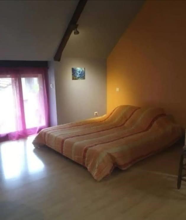 Chambre Chez L'Habitant Rueyres Εξωτερικό φωτογραφία