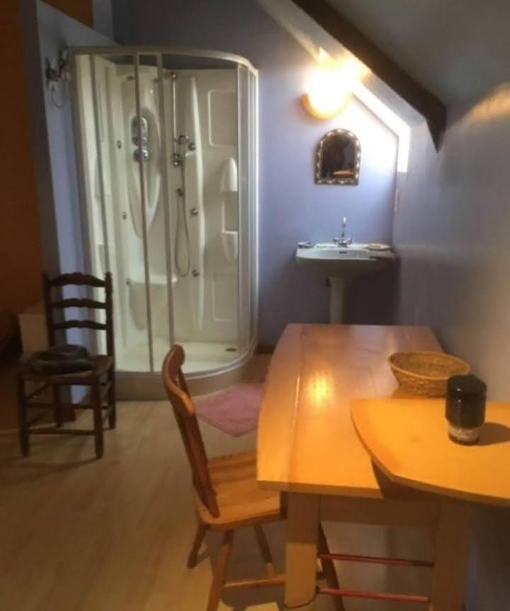 Chambre Chez L'Habitant Rueyres Εξωτερικό φωτογραφία